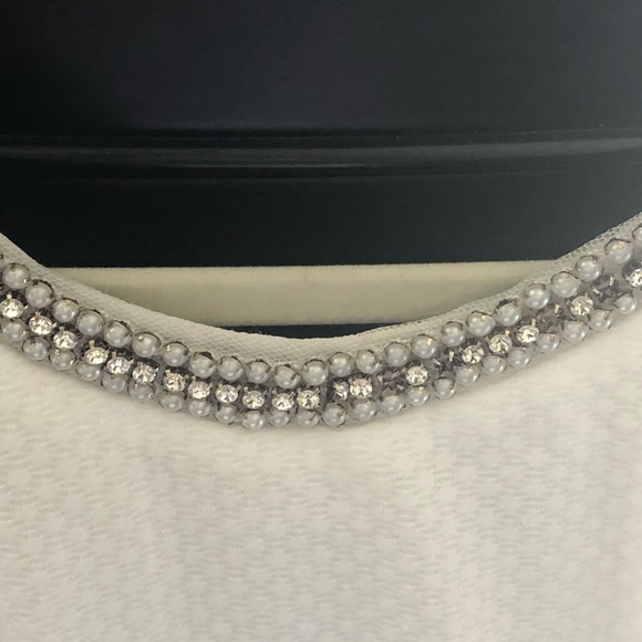 ☘️$5 White Medium Dress - Picture 3 of 6